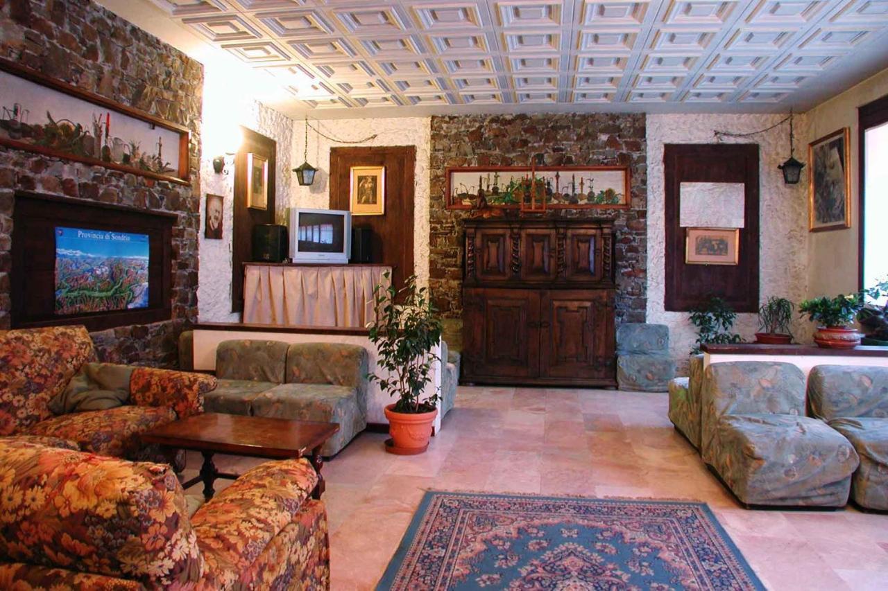 Hotel Torena Aprica Bagian luar foto