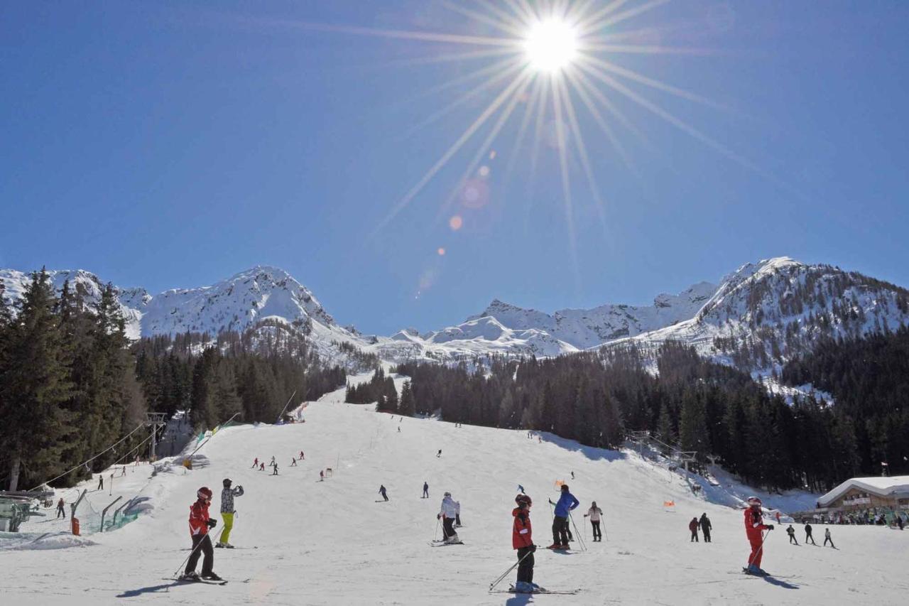 Hotel Torena Aprica Bagian luar foto