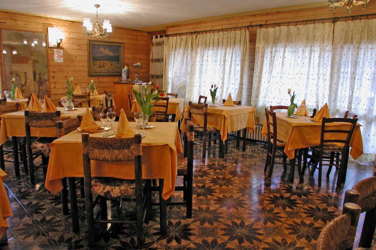 Hotel Torena Aprica Bagian luar foto